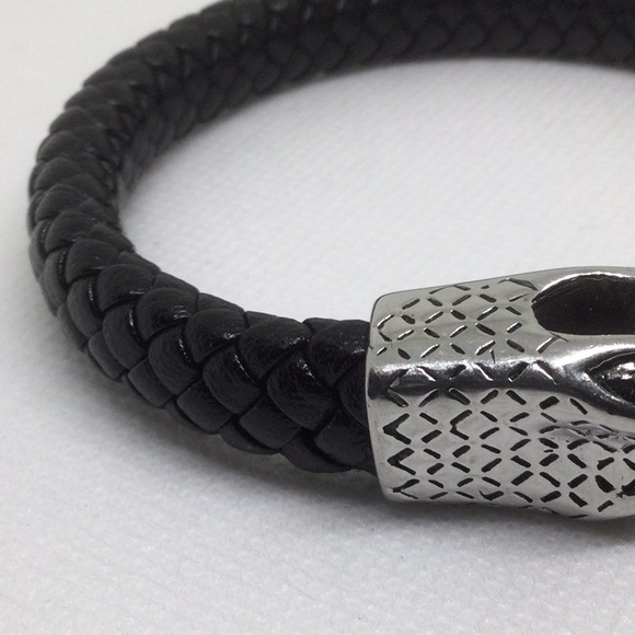 Unisex Leather Bracelet with Snake Head - Picture 6 of 6